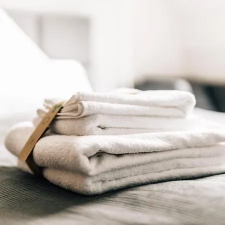 - Business - * Bielefeld