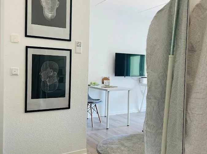 - Business - * Bielefeld